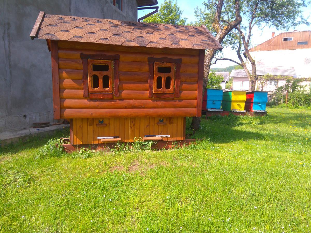 Sadiba Pri Dorogi